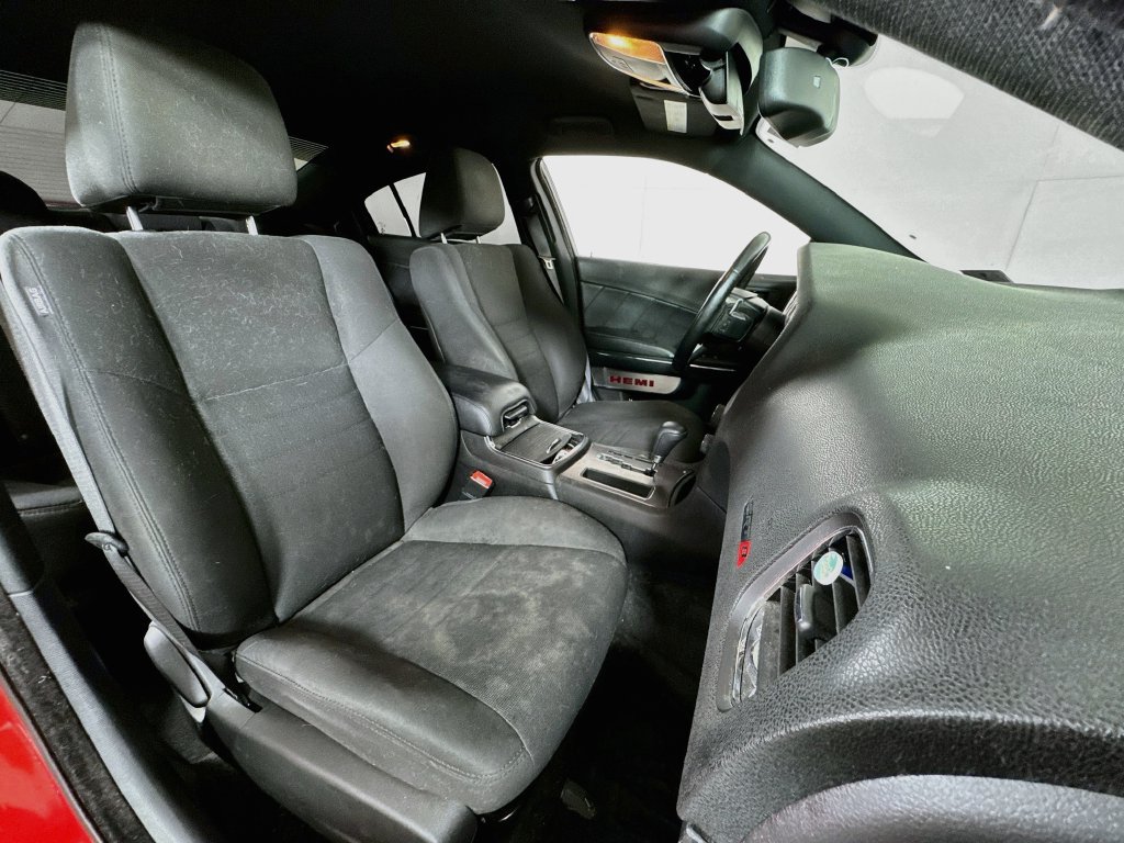 Used 2014 Dodge Charger R/T w/ Blacktop Package RWD image 28