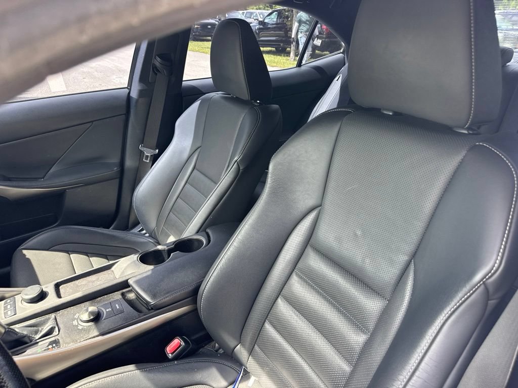 Used 2018 Lexus IS 300 F Sport w/ F Sport Package RWD image 10