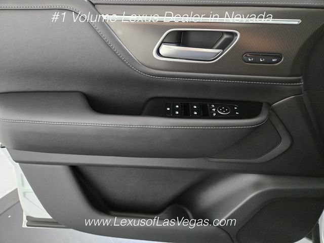 Used 2026 INFINITI QX80 Pure AWD/4WD image 30