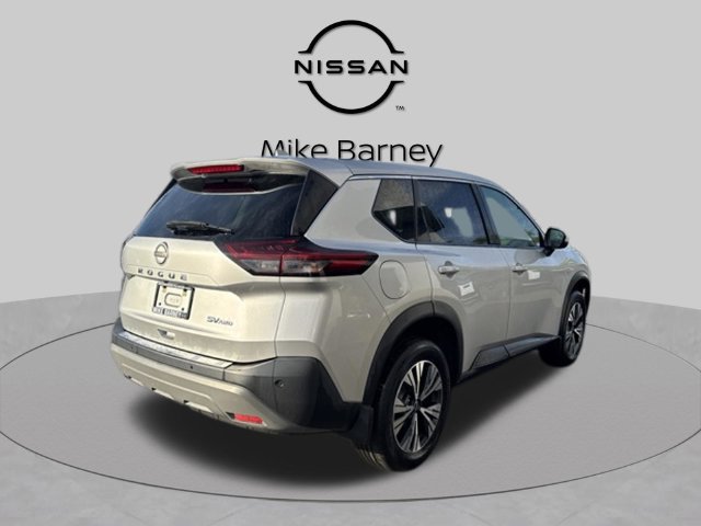 Used 2023 Nissan Rogue SV AWD/4WD image 2