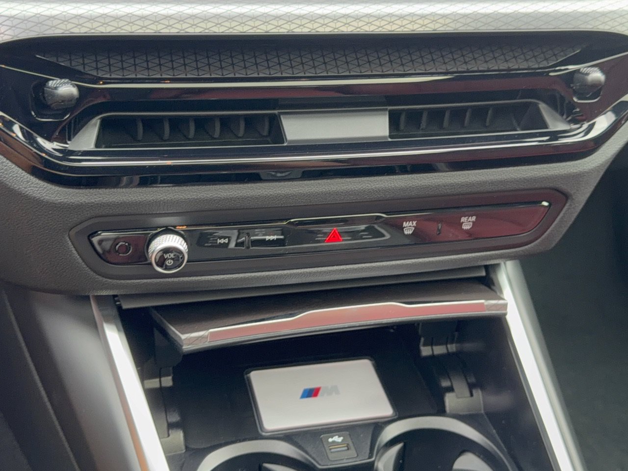 New 2026 BMW 330i xDrive Sedan w/ M Sport Package AWD/4WD image 22