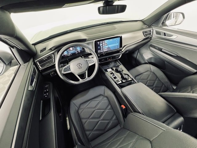 Used 2024 Volkswagen Atlas Cross Sport SE image 10