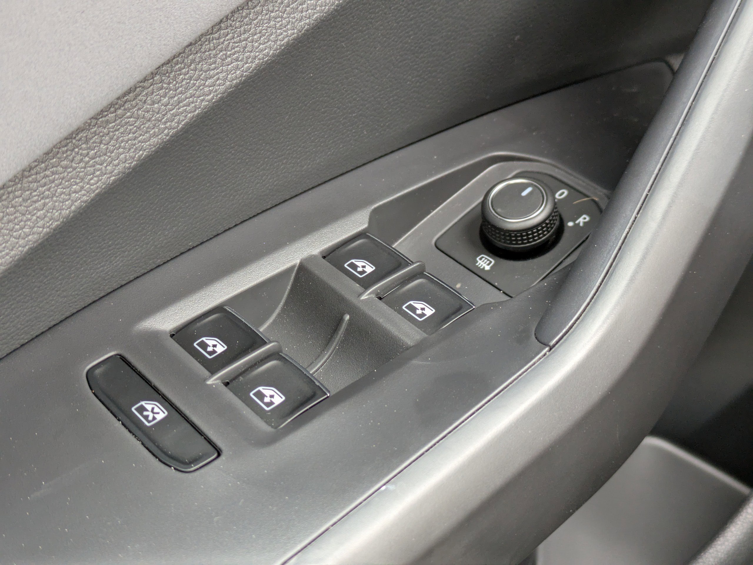 New 2026 Volkswagen Jetta SE FWD image 24