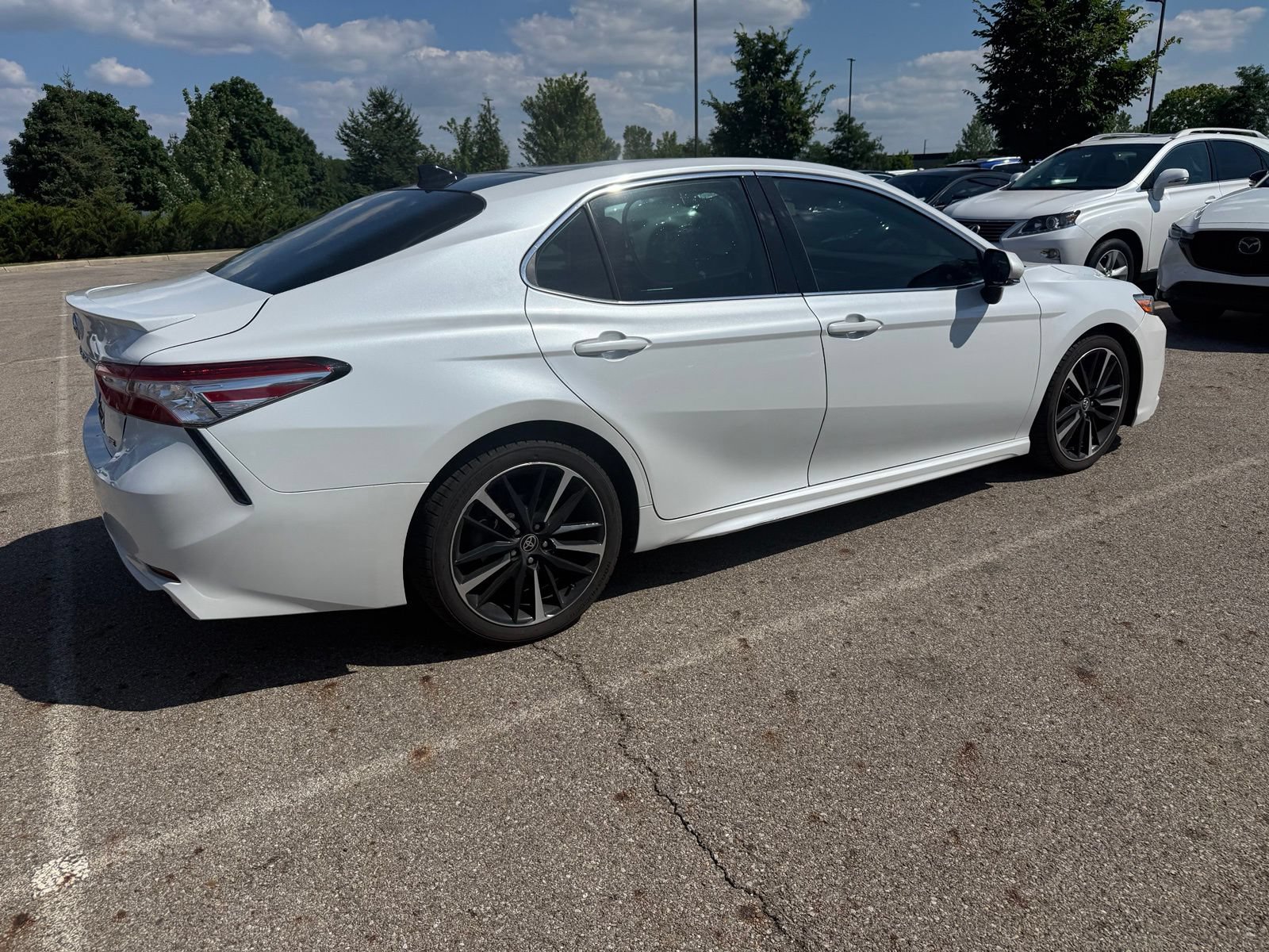 Used 2020 Toyota Camry XSE FWD image 5