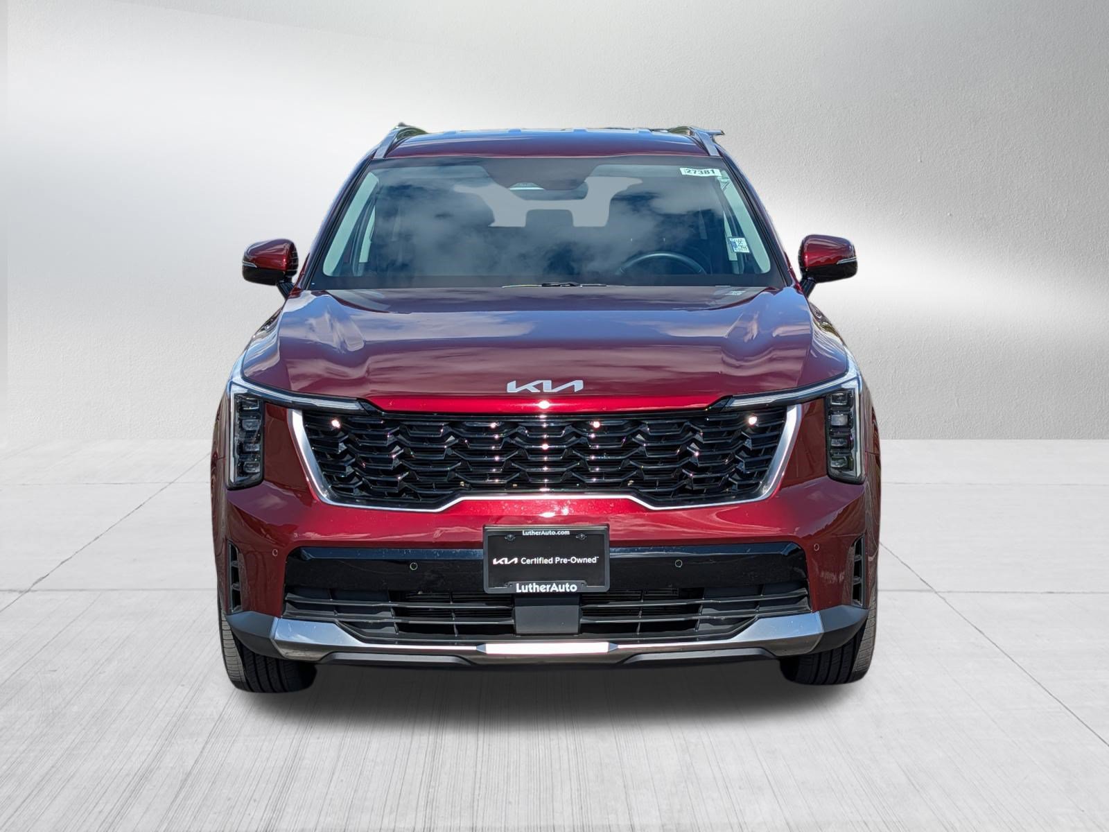 Certified 2025 Kia Sorento S AWD/4WD image 2