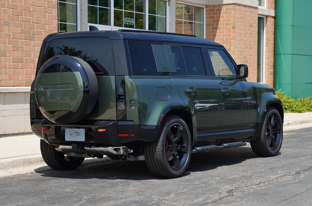 New 2026 Land Rover Defender 110 X AWD/4WD image 6