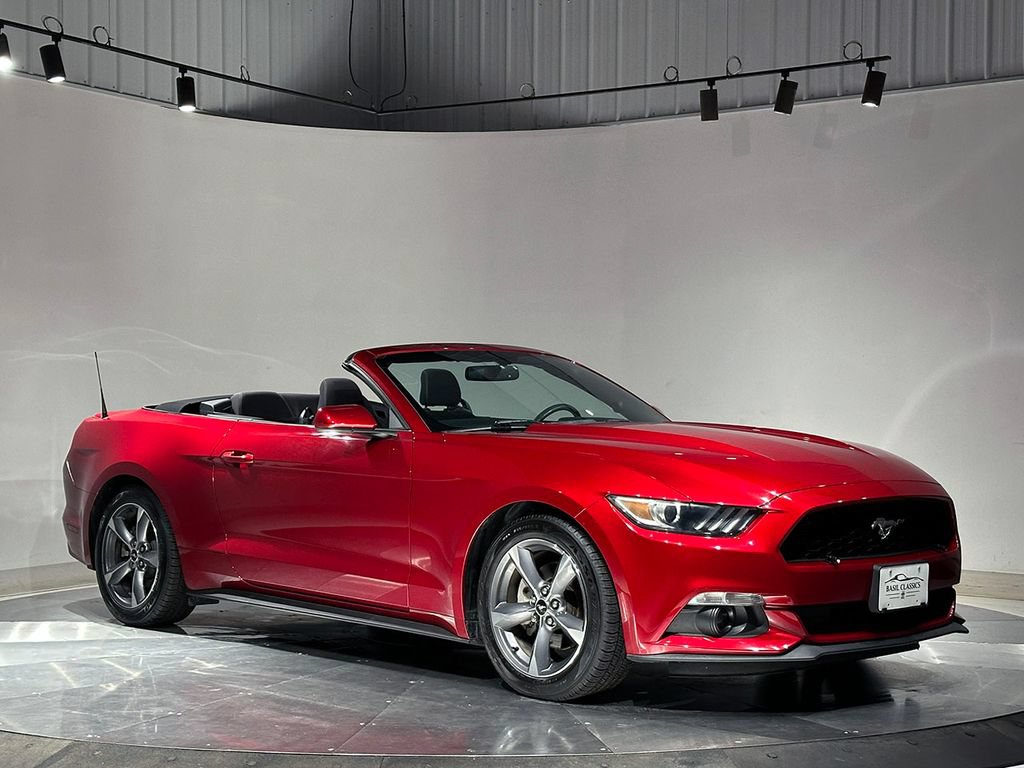 Used 2015 Ford Mustang Convertible w/ Equipment Group 051A RWD image 88