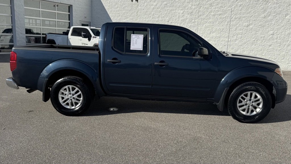 Used 2019 Nissan Frontier SV image 6