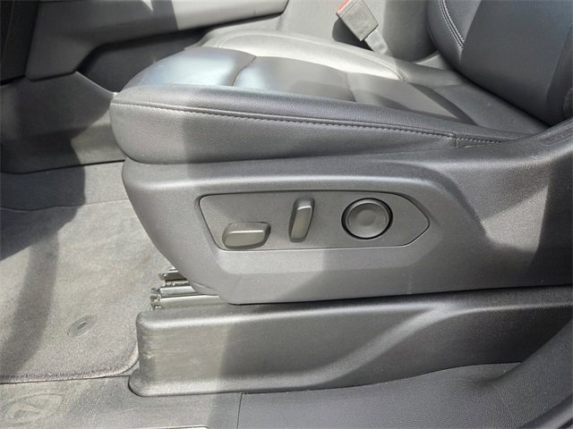 Certified 2025 Chevrolet Tahoe LT image 28