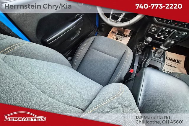 Used 2024 Jeep Wrangler Sport S image 13