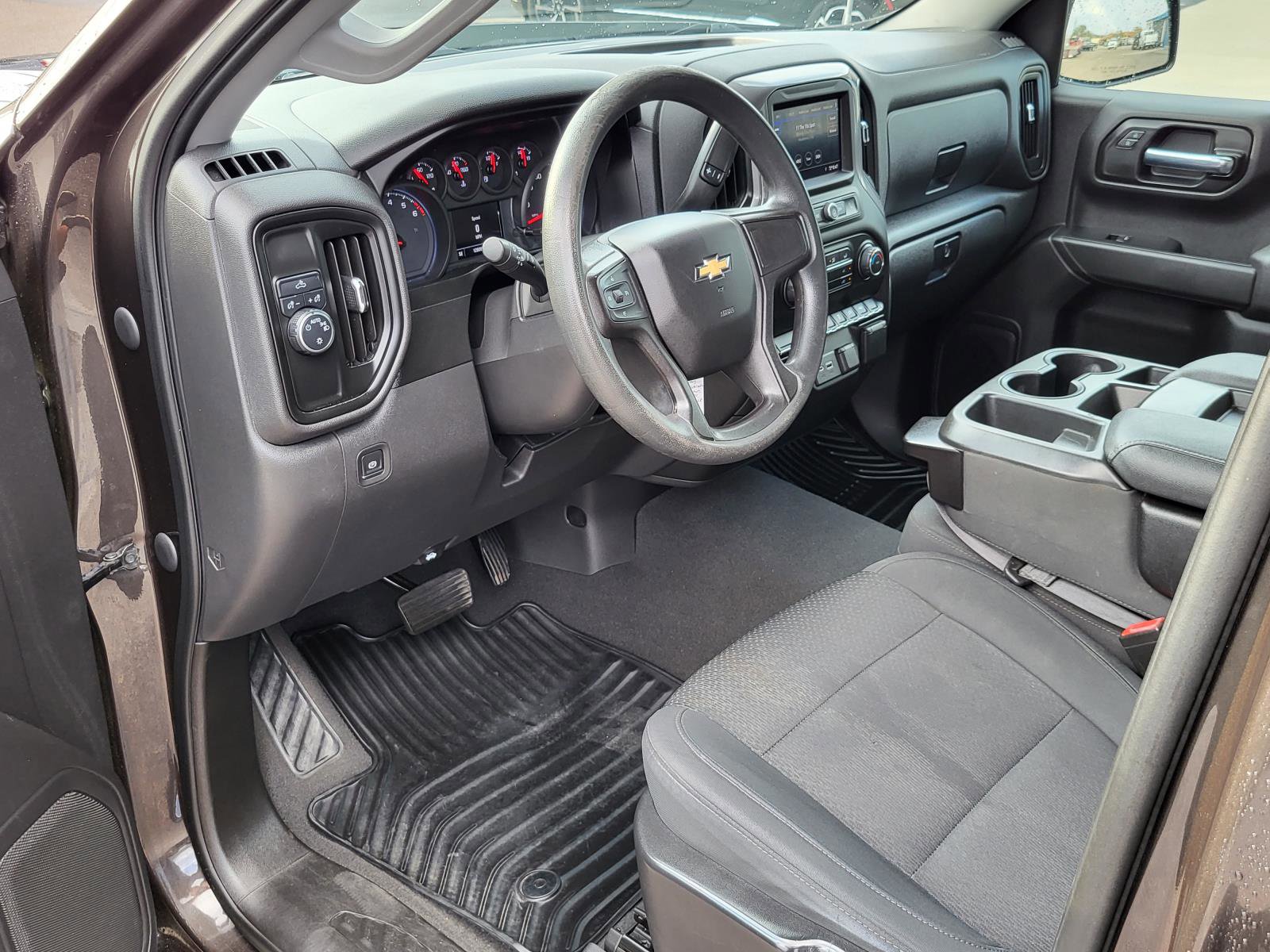 Used 2021 Chevrolet Silverado 1500 Custom image 15