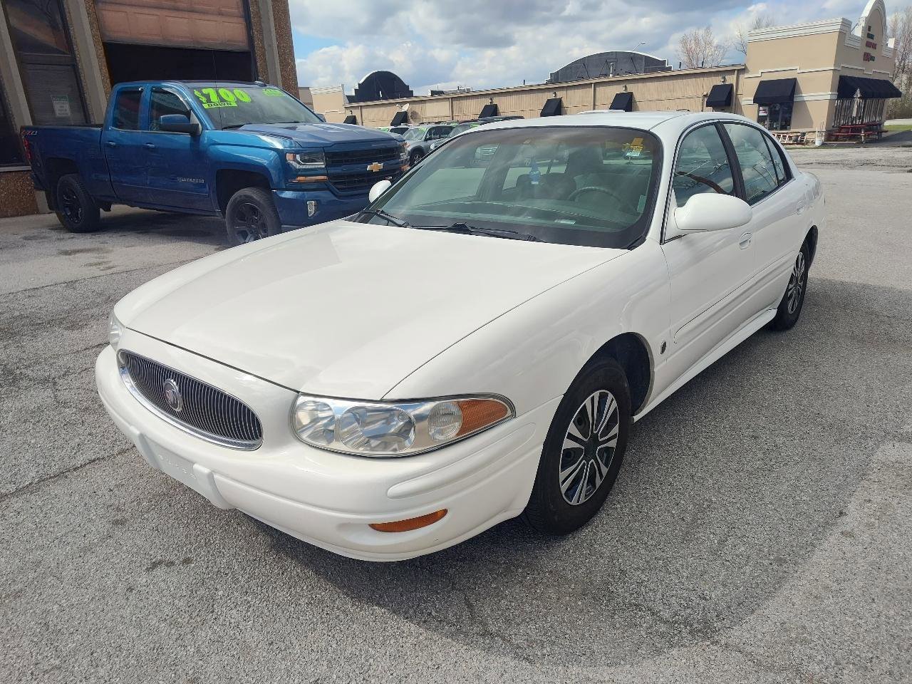 Used 2004 Buick Le Sabre Custom image 3