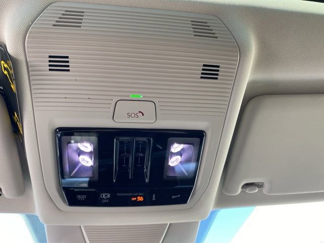 New 2025 Volkswagen Tiguan SE image 45