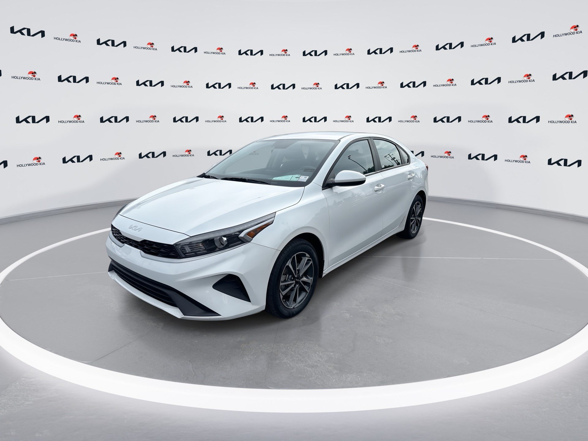 Certified 2024 Kia Forte LXS FWD image 4