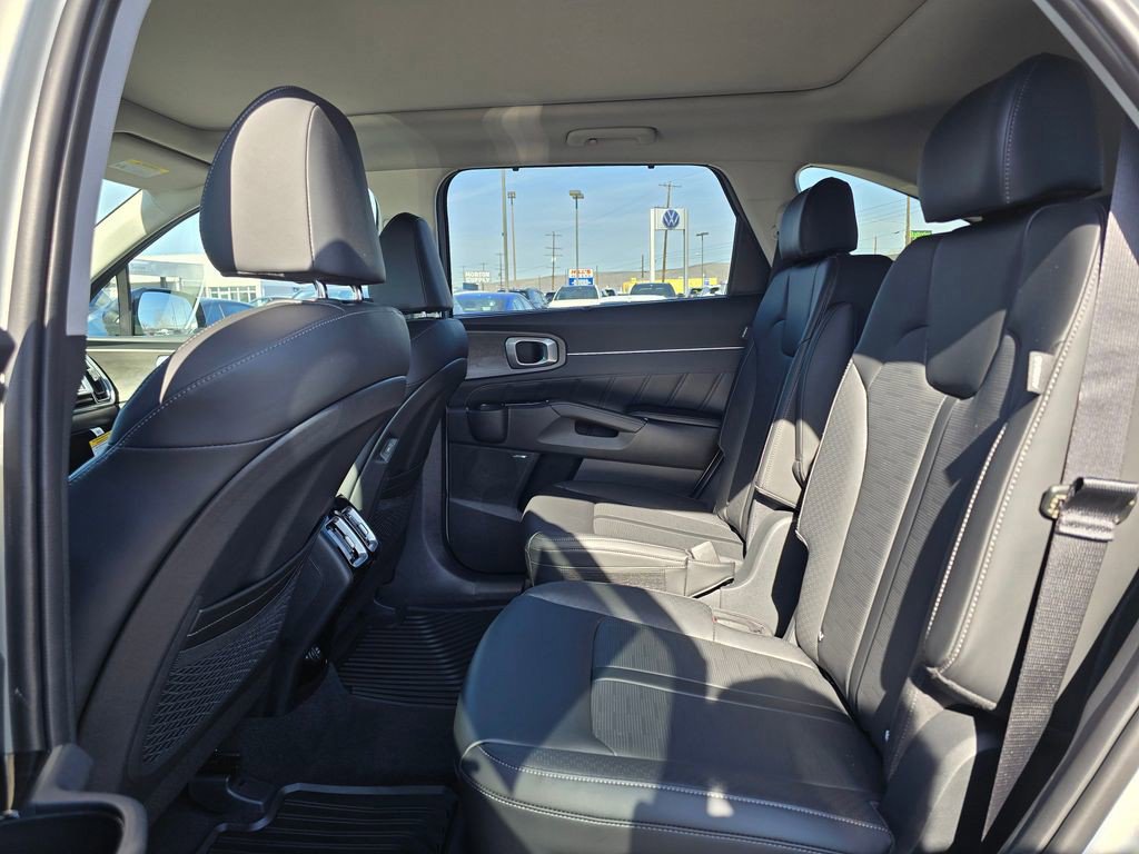 New 2026 Kia Sorento SX AWD/4WD image 17