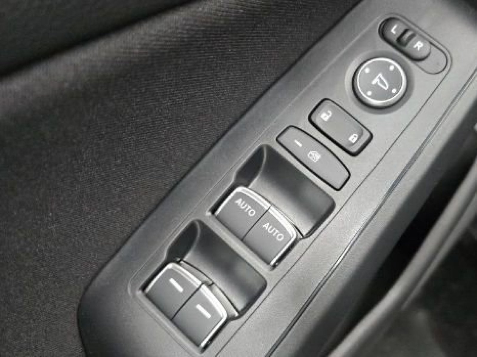 Used 2025 Honda Civic Sport image 24