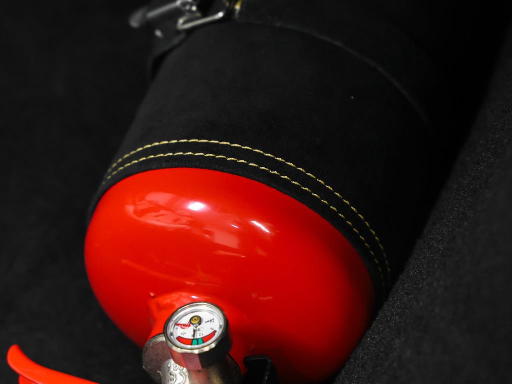 Used 2025 Ferrari 296 GTS image 26