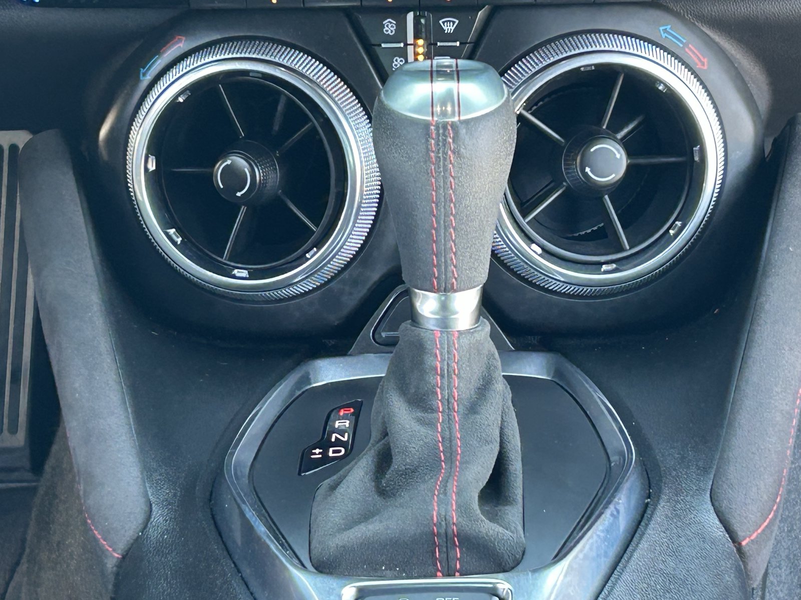 Used 2022 Chevrolet Camaro ZL1 RWD image 23