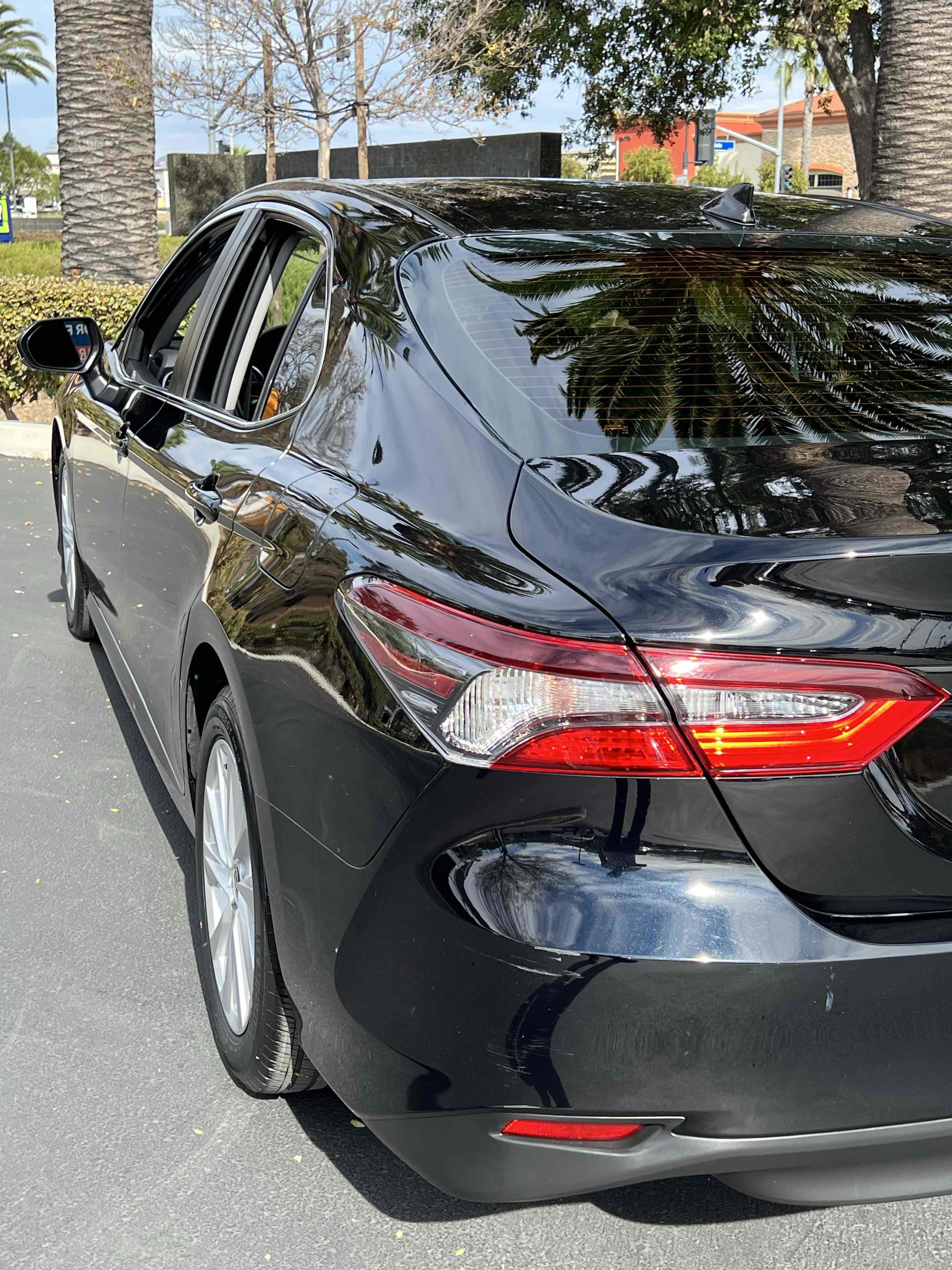 Used 2021 Toyota Camry LE image 57