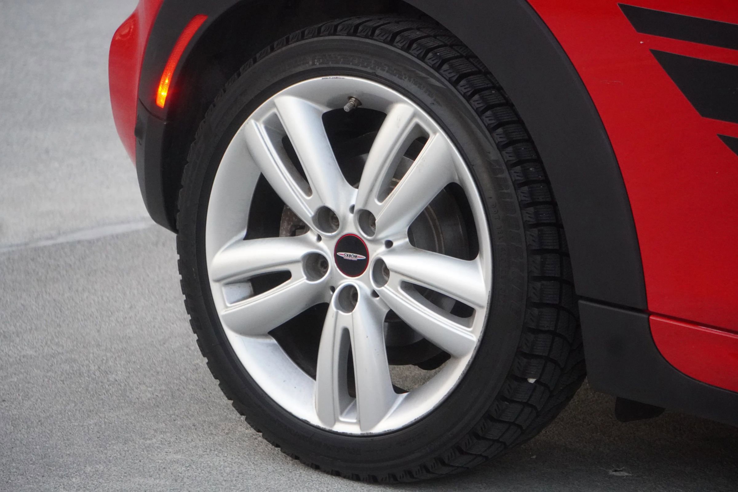 Used 2015 MINI Cooper 2-Door Hardtop image 14