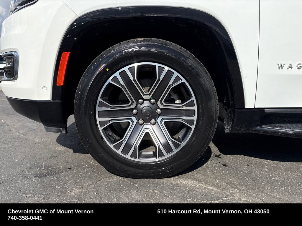 Used 2024 Jeep Wagoneer L Series II w/ Flexible Seating Group AWD/4WD image 29