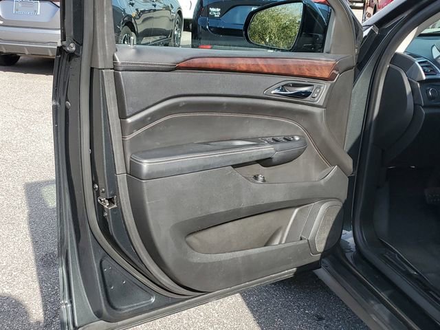 Used 2014 Cadillac SRX Luxury w/ Driver Awareness Package image 18