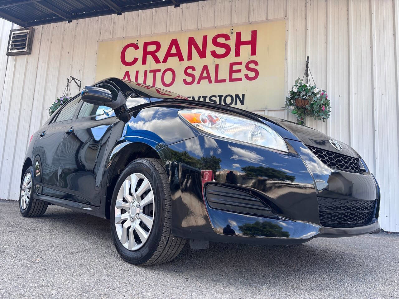 Used 2011 Toyota Matrix FWD video 1