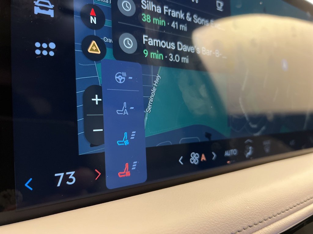 Used 2025 Lincoln Aviator Reserve w/ Equipment Group 201A image 12