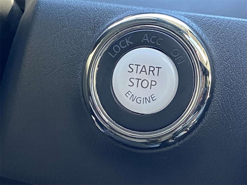 Used 2021 Nissan Armada SL w/ Captain's Chairs Package image 30