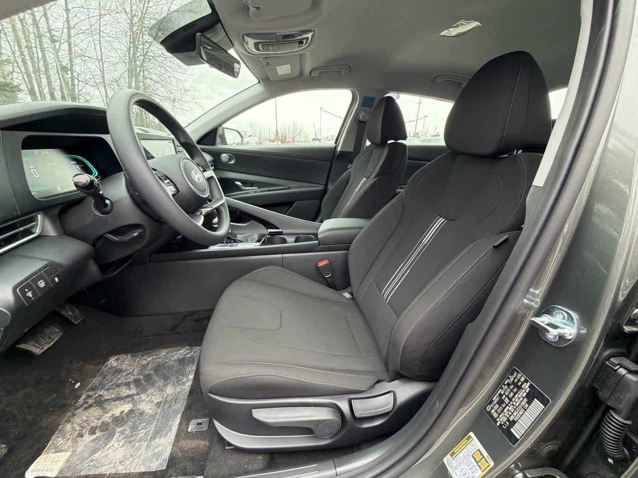 New 2026 Hyundai Elantra Hybrid FWD image 13