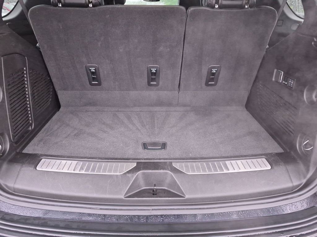 Certified 2025 GMC Yukon Denali RWD image 41