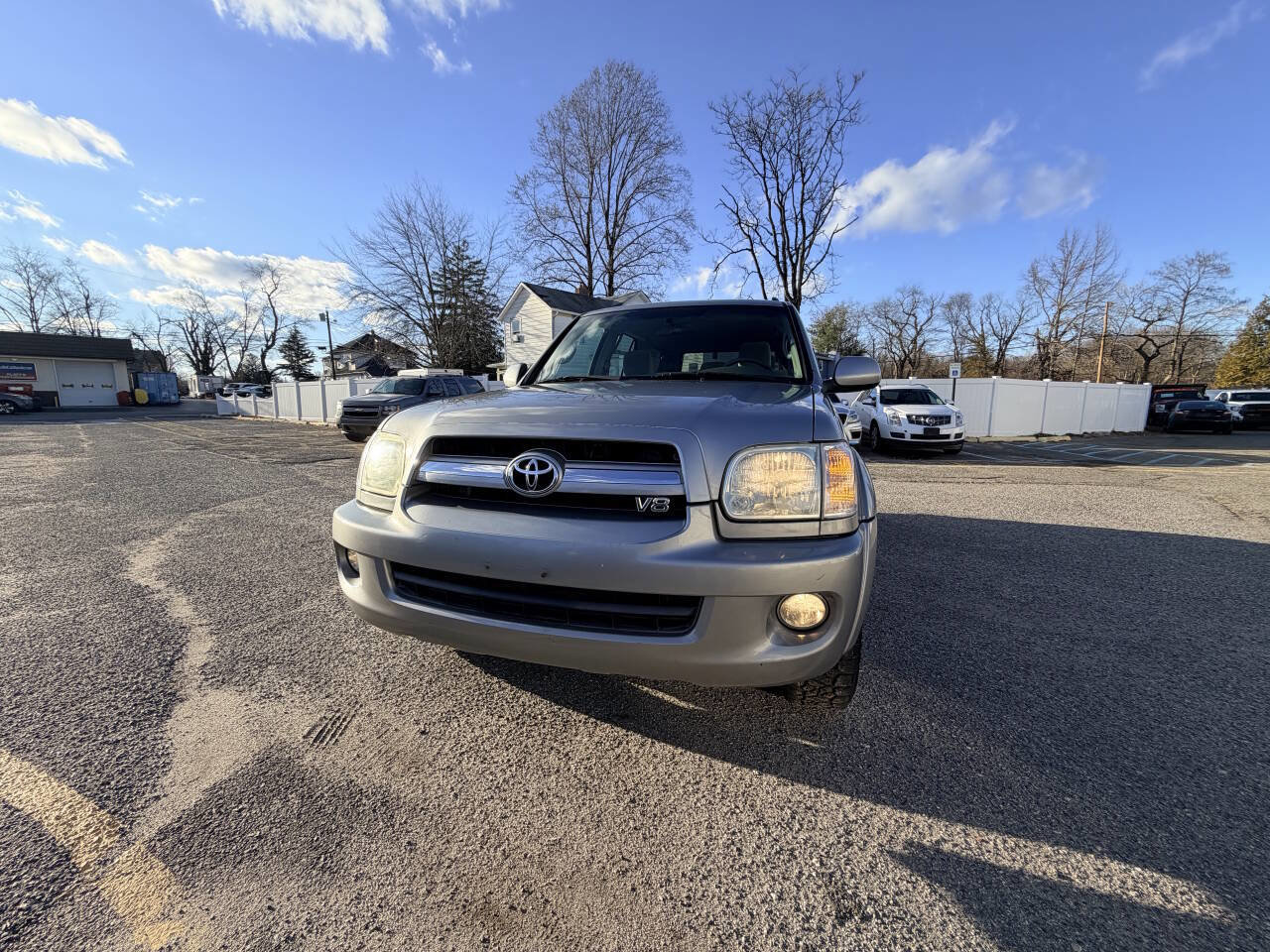 Used 2005 Toyota Sequoia SR5 image 2