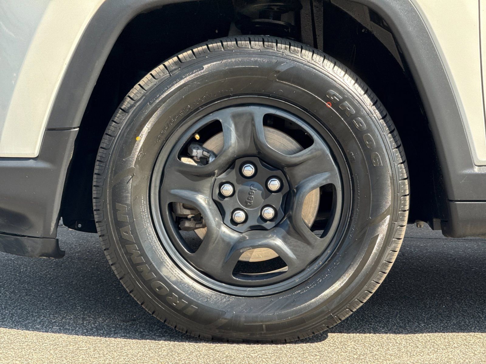 Used 2018 Jeep Compass Sport image 24