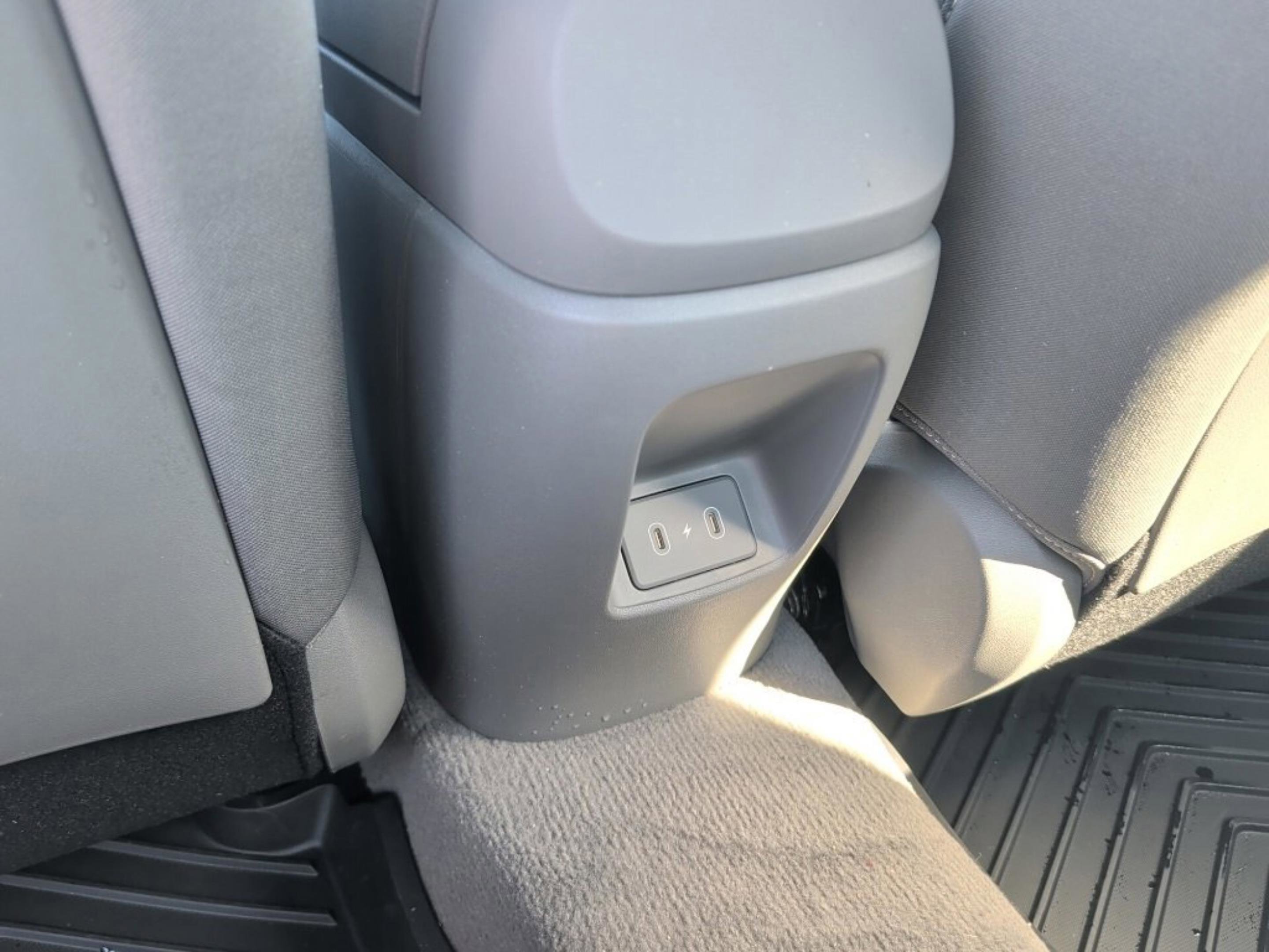 Used 2024 Hyundai Elantra SEL image 29