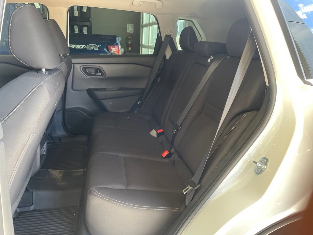 Certified 2024 Nissan Rogue S FWD image 16