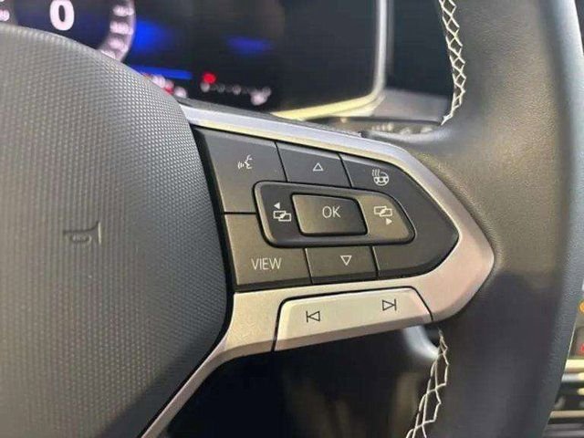 Certified 2026 Volkswagen Taos SE image 21