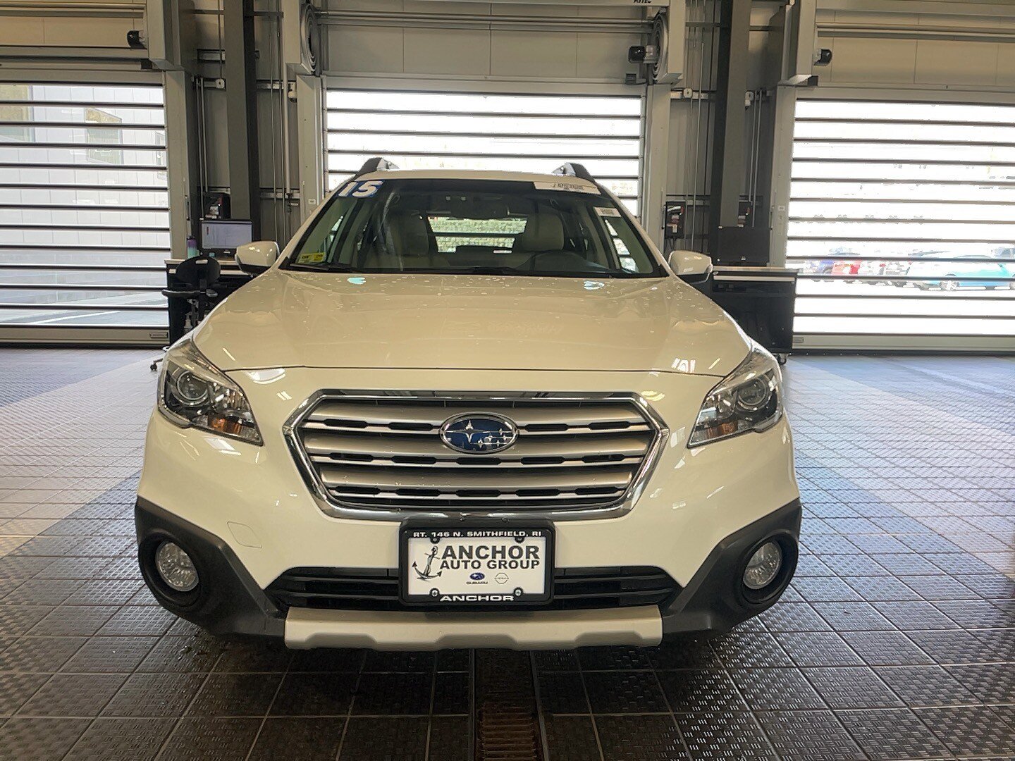 Used 2015 Subaru Outback 3.6R Limited AWD/4WD image 2