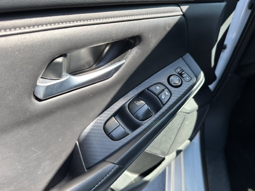 Used 2025 Nissan Murano SL AWD/4WD image 20
