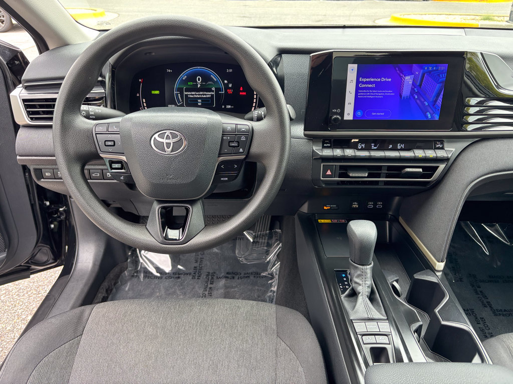 Used 2026 Toyota Camry LE FWD image 18