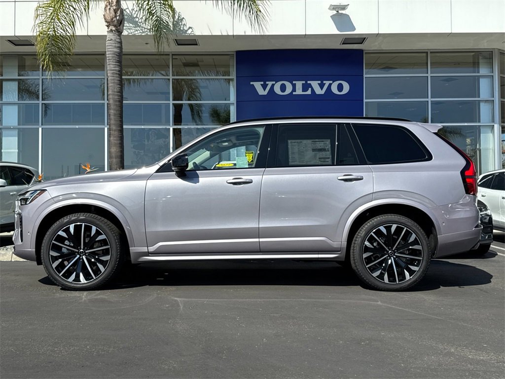 New 2026 Volvo XC90 B6 Ultra image 2