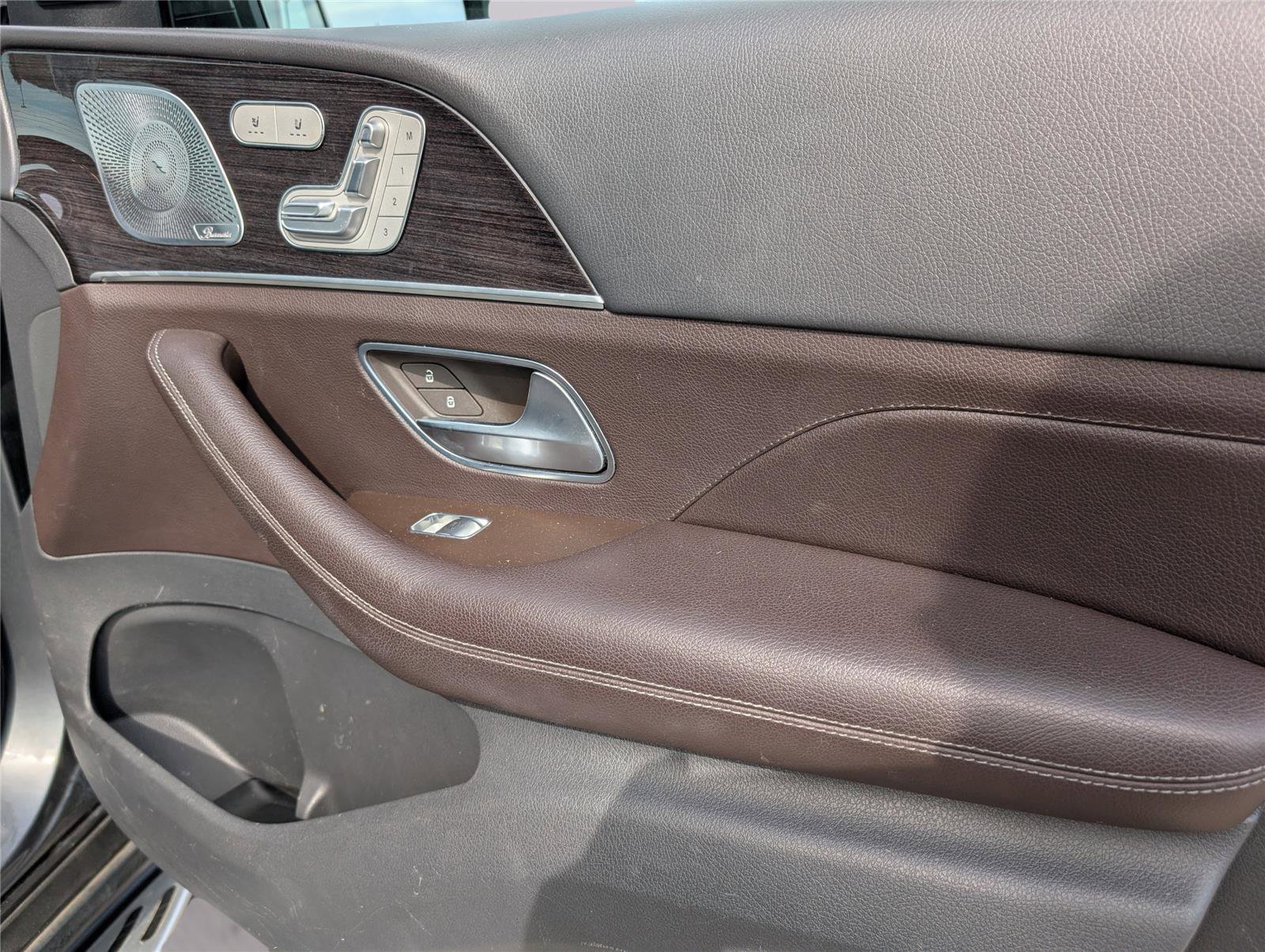 Used 2020 Mercedes-Benz GLS 450 4MATIC image 40