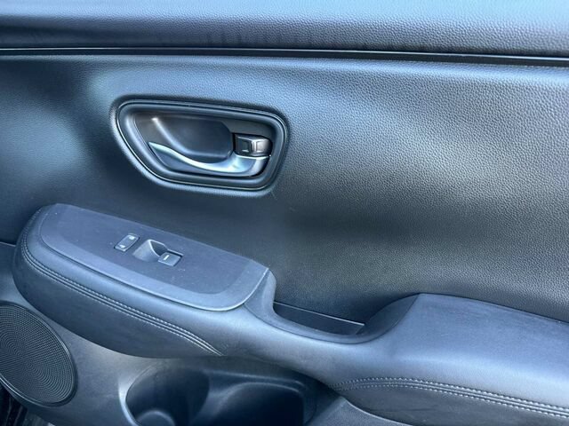 Used 2023 Honda HR-V LX image 19