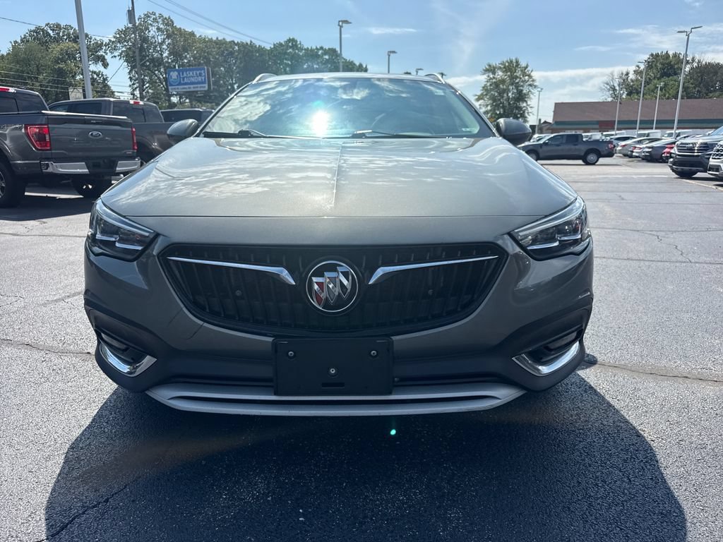 Used 2019 Buick Regal Essence w/ Driver Confidence Package I AWD/4WD video 3