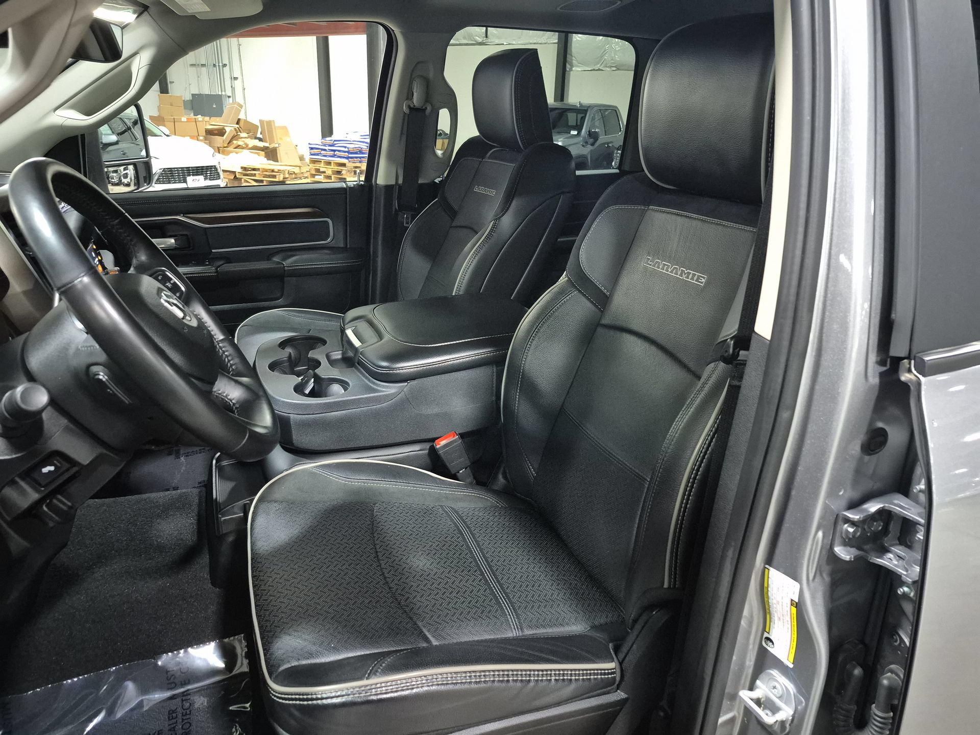Used 2024 RAM 2500 Laramie w/ Safety Group AWD/4WD image 19