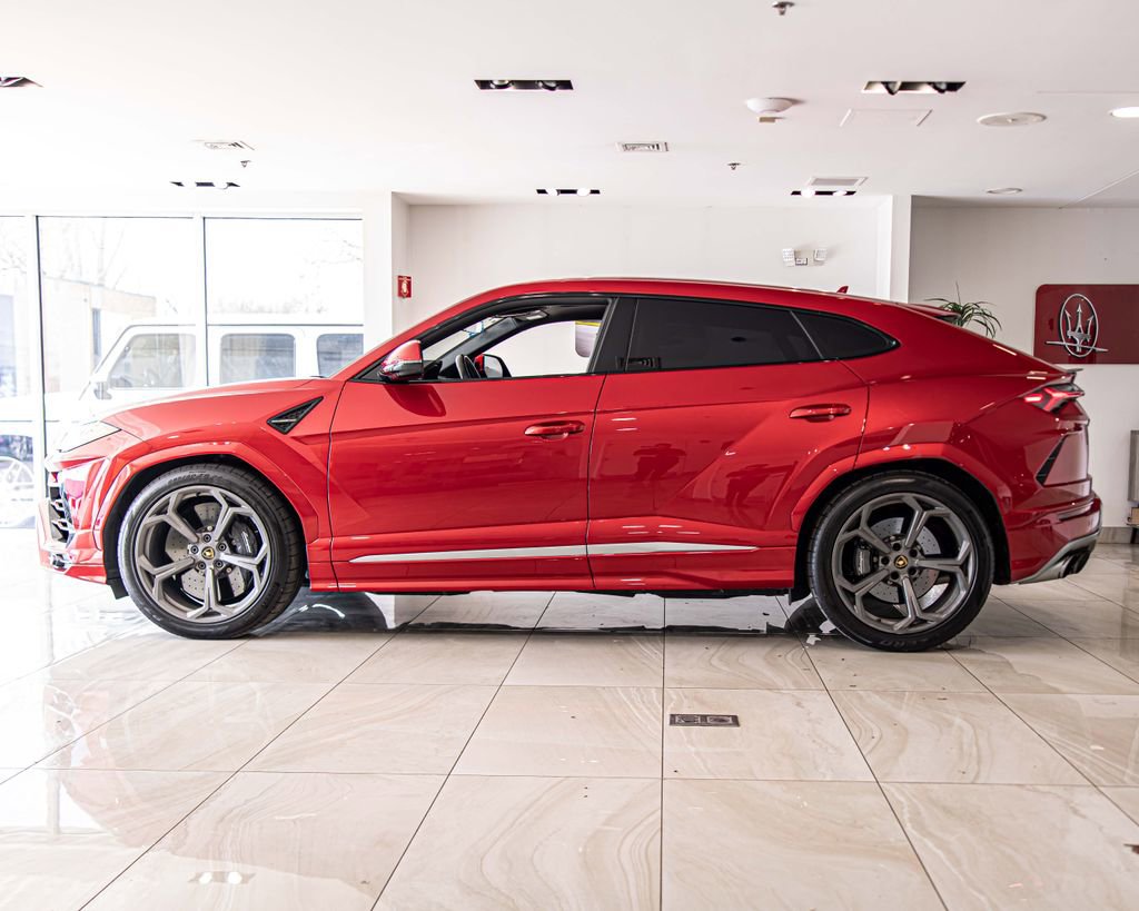 Used 2021 Lamborghini Urus image 6