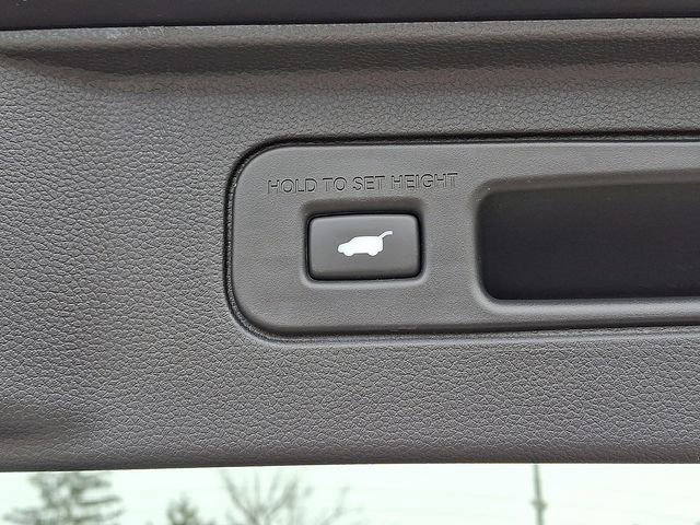 Used 2025 Honda Pilot Elite image 33