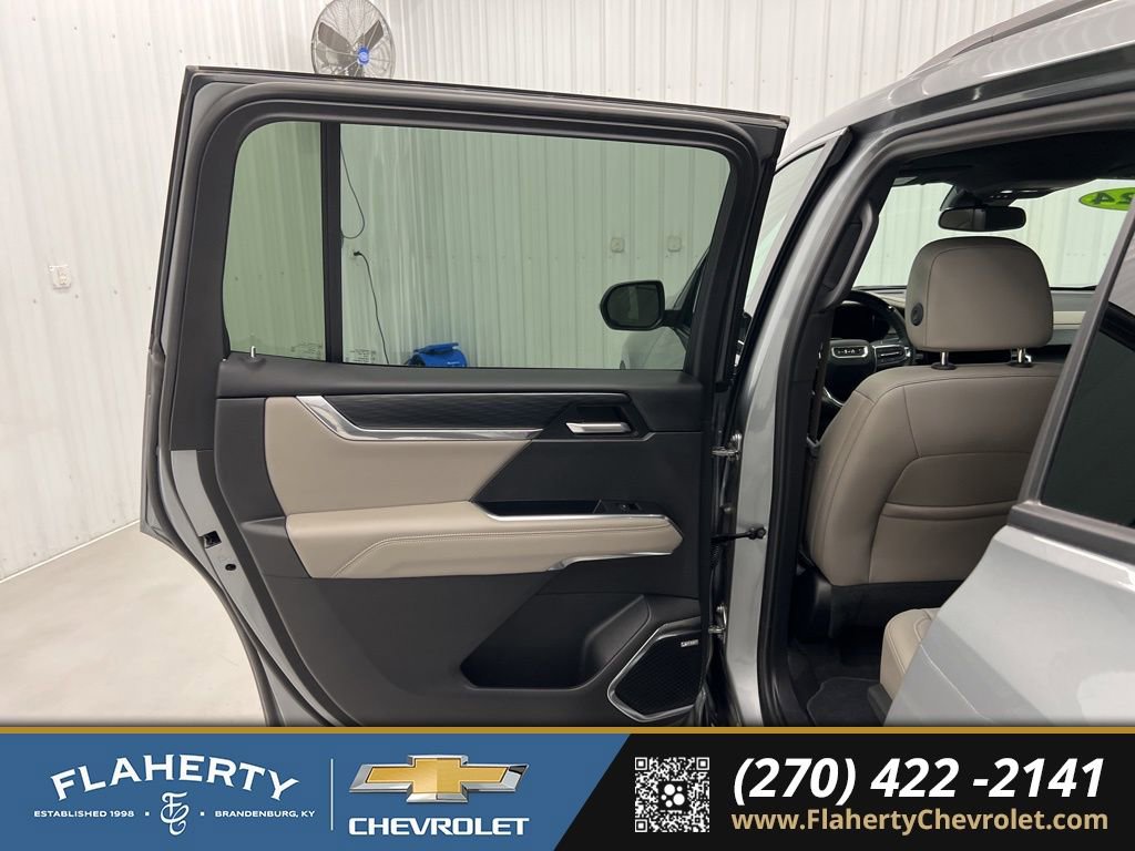 Used 2024 GMC Acadia Elevation w/ Super Cruise Package image 10