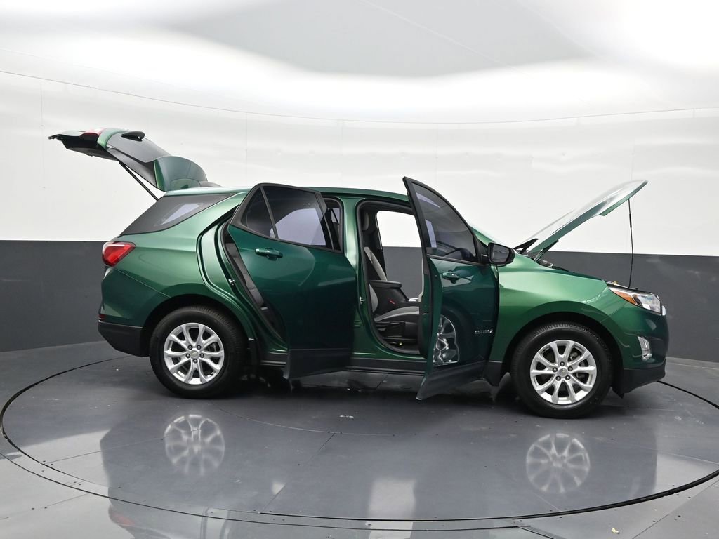 Used 2018 Chevrolet Equinox LS image 33