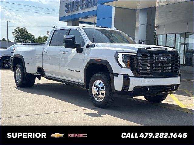 New 2026 GMC Sierra 3500 Denali Ultimate w/ LPO, Black Badging Package