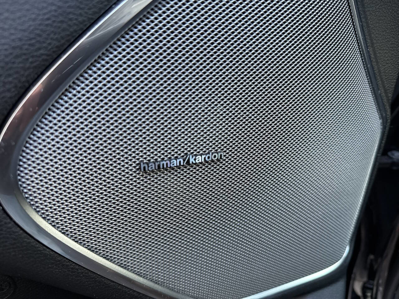 Used 2026 RAM 1500 Laramie w/ Night Edition image 16